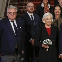 Los Reyes Alberto y Paola de Bélgica junto al Príncipe Laurent en un acto público