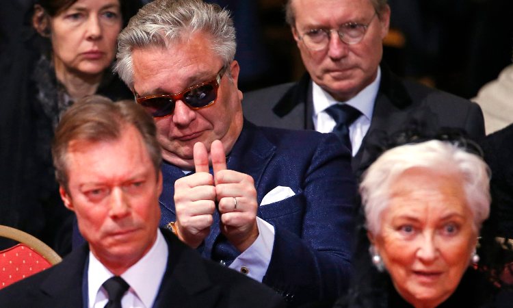 El Príncipe Laurent, Enrique de Luxemburgo y Paola de Bélgica durante el funeral de la Reina Fabiola de Bélgica