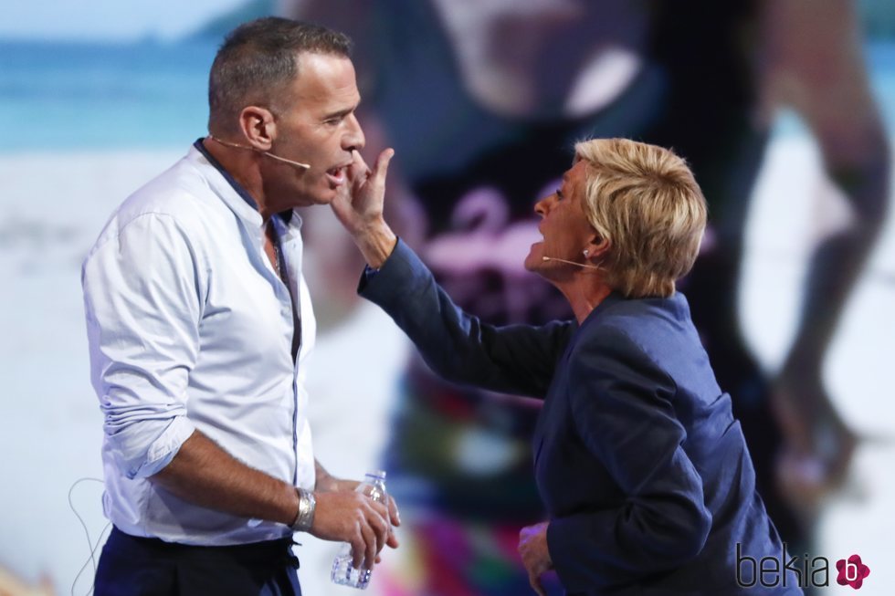 Carlos Lozano y Chelo García Cortés se enfrentan en el debate final de 'Supervivientes 2019'