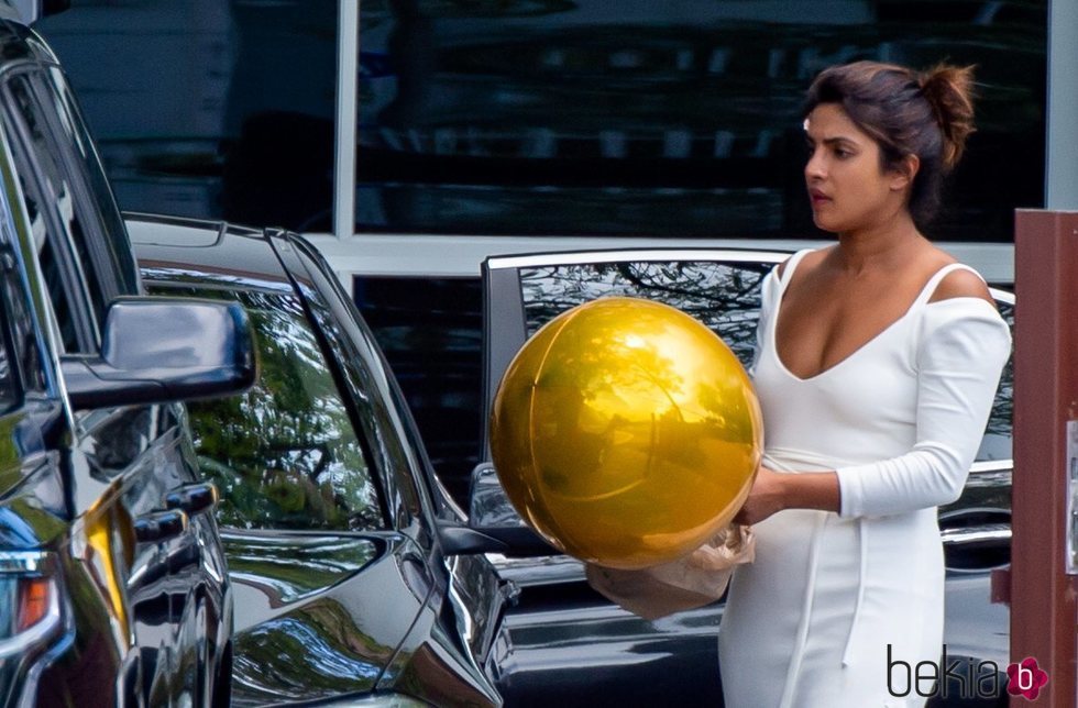 Priyanka Chopa celebra a lo grande su cumpleaños y no escatima en gastos