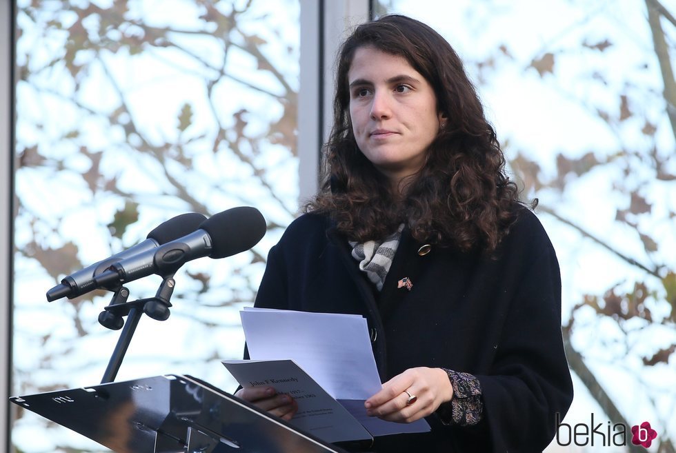 Tatiana Schlossberg Kennedy, hija de Caroline Kennedy, en el homenaje a su abuelo, John Fitzgerald Kennedy en 2013