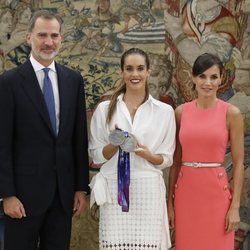 Los Reyes de EspaÃ±a reciben a Ona Carbonell en Zarzuela