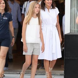 La Reina Letizia y la Infanta SofÃ­a en el NÃ¡utico de Palma