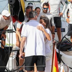 La Reina Letizia anima al Rey Felipe en el Aifos para la Copa del Rey de Vela 2019