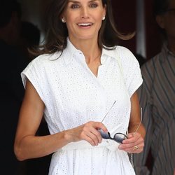 La Reina Letizia aparece radiante en el NÃ¡utico de Palma