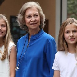 La Reina Sofía, la Princesa Leonor y la Infanta Sofía en el cine en Palma