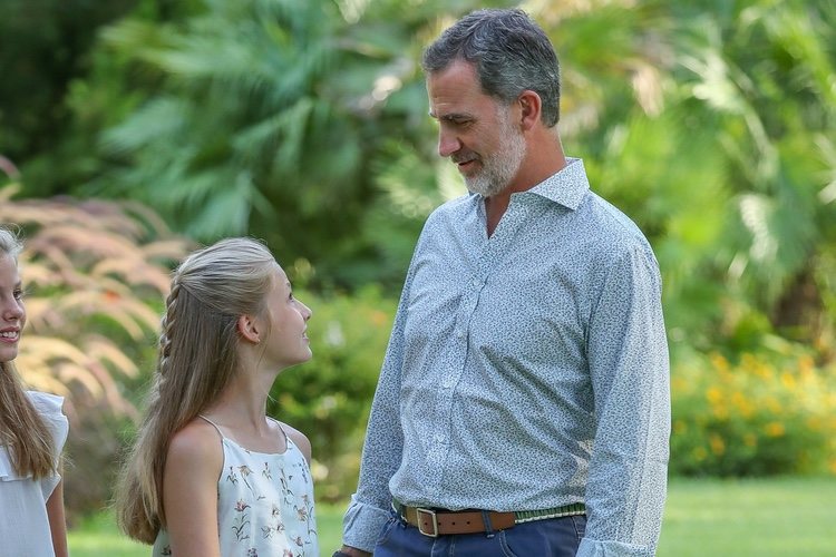 El Rey Felipe y la Princesa Leonor en su posado de verano 2019 en Marivent