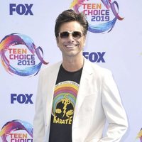 John Stamos en los Teen Choice Awards 2019