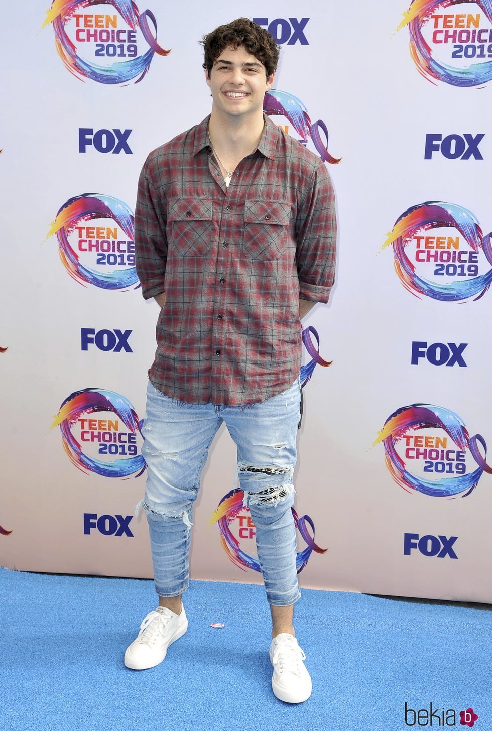 Noah Centineo en los Teen Choice Awards 2019