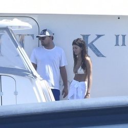 Leonardo DiCaprio con la modelo Camila Morrone en Italia