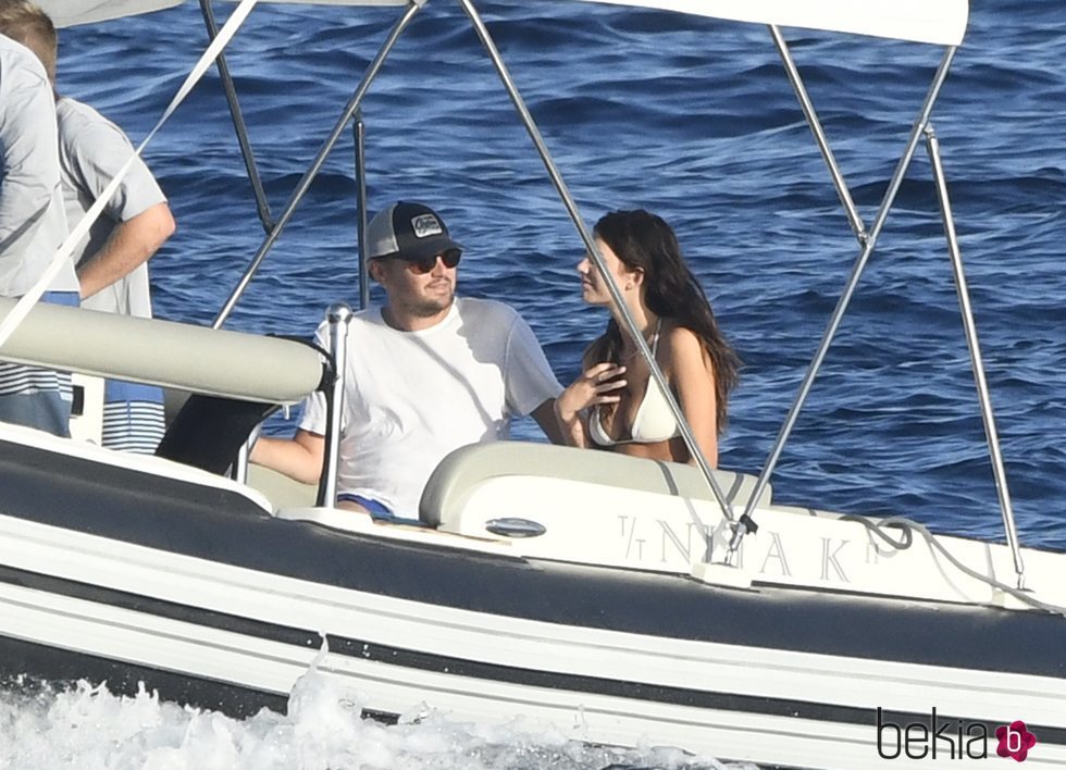 Leonardo DiCaprio y Camila Morrone en Italia