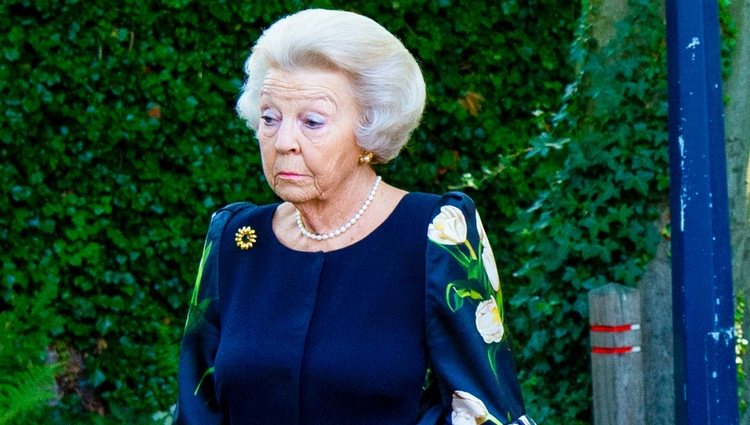 Beatriz de Holanda en el funeral de la Princesa Cristina