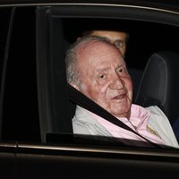 El Rey Juan Carlos entrando al hospital para someterse a una operación de corazón