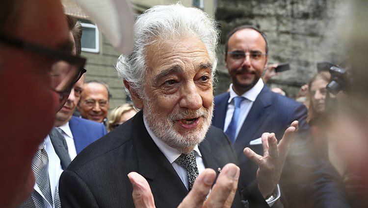 Plácido Domingo reaparece tras ser acusado de abusos sexuales por 9 mujeres