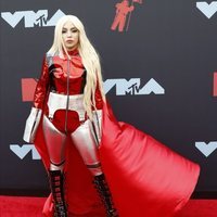 Ava MAx en los MTV VMAs 2019