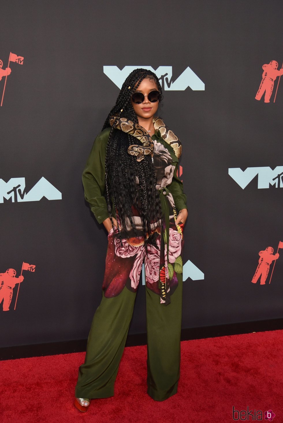 H.E.R en los MTV VMAs 2019