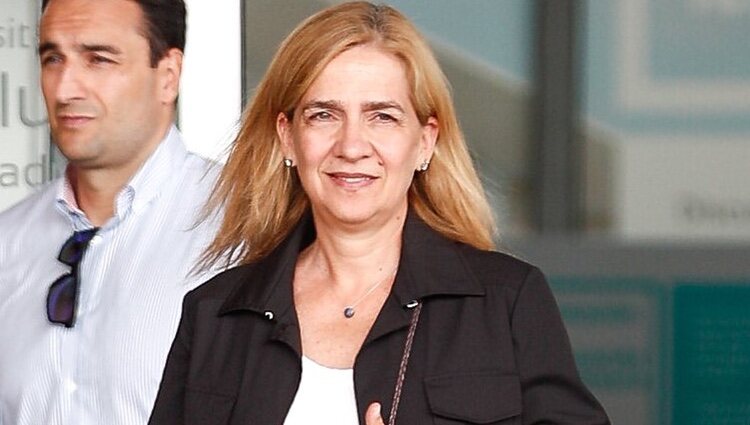 La Infanta Cristina tras su segunda visita al Rey Juan Carlos en el hospital