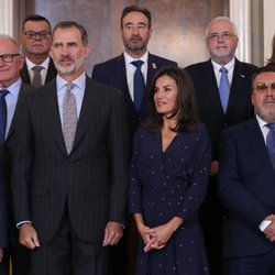 Los Reyes Felipe y Letizia con una delegación del Comité Español de Representantes de Personas con Discapacidad