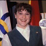 Blanca Fernández Ochoa con una de sus medallas