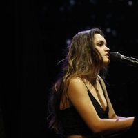 Amaia cantando 'Nadie podría hacerlo' en 'El Hormiguero'