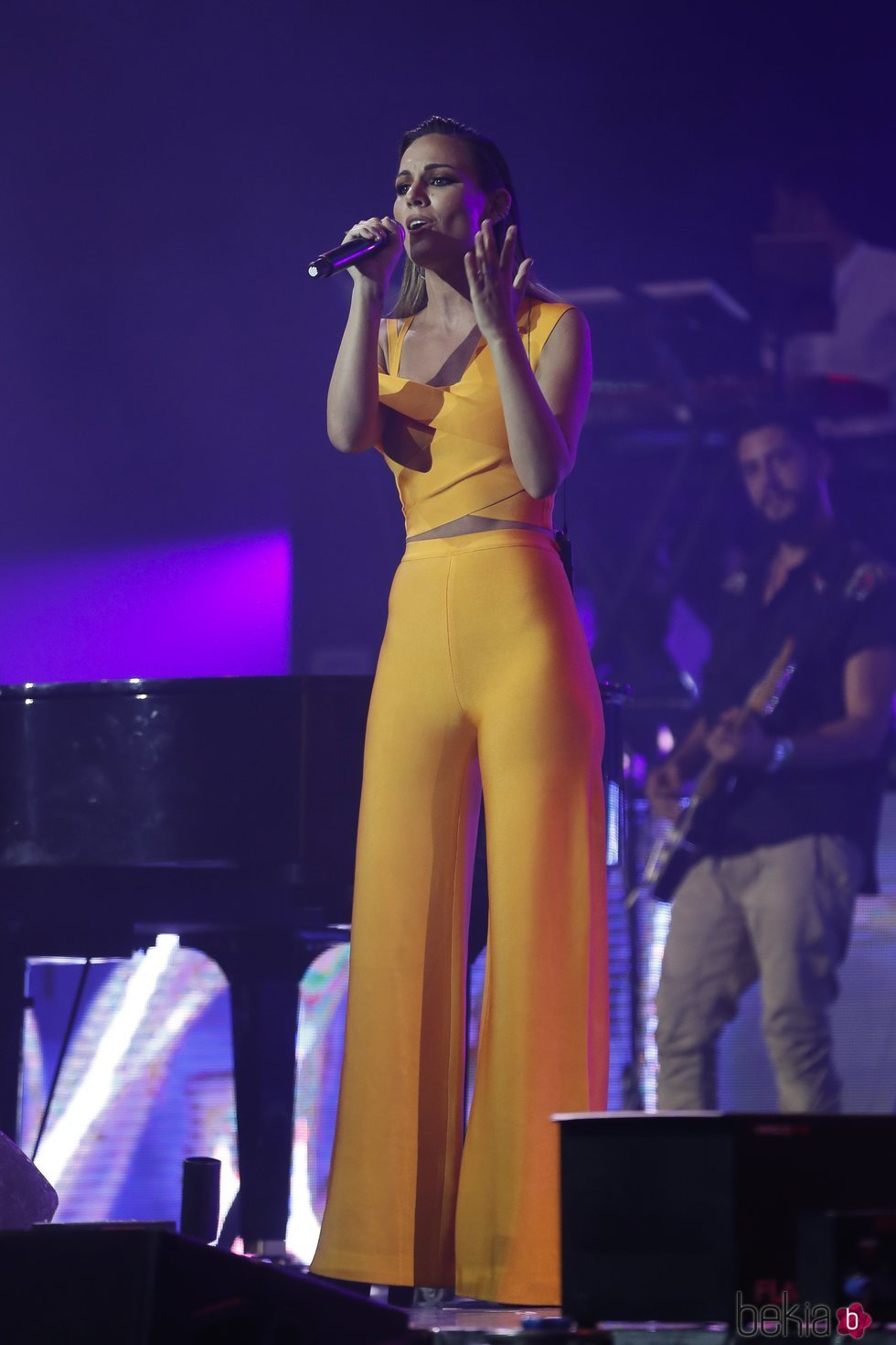 Edurne en el concierto Vive Dial 2019