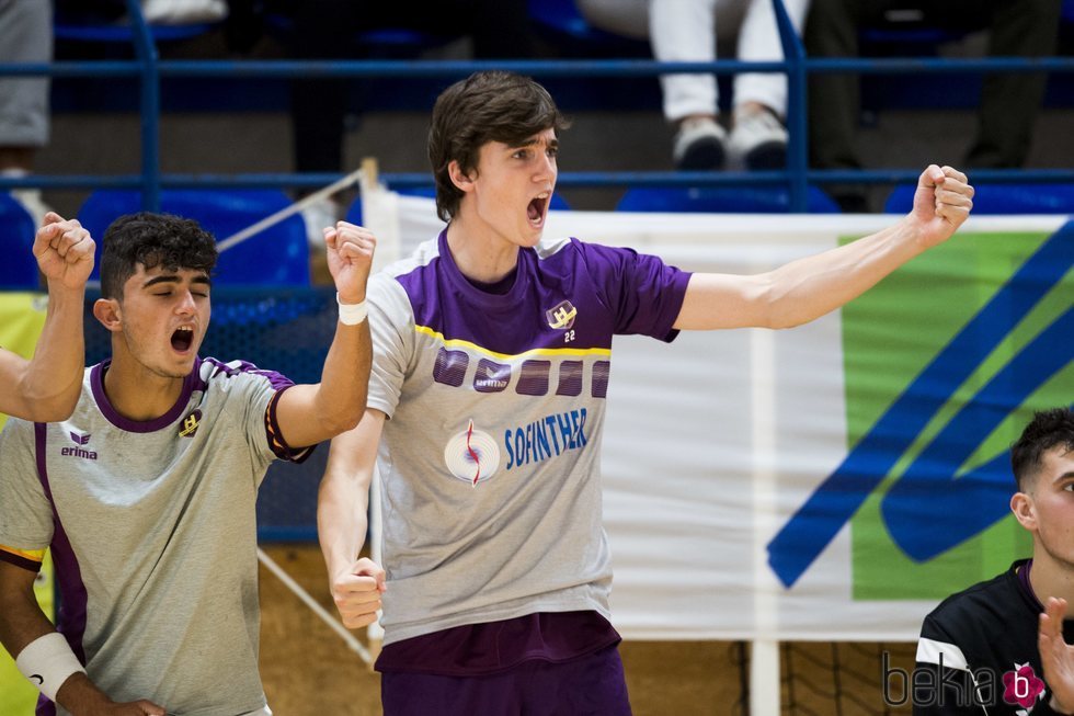 Pablo Urdangarin en el banquillo durante uno de sus partidos de balonmano