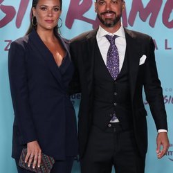 Lorena Gómez y René Ramos en el photocall de la presentación de su documental 'El corazón de Sergio Ramos'