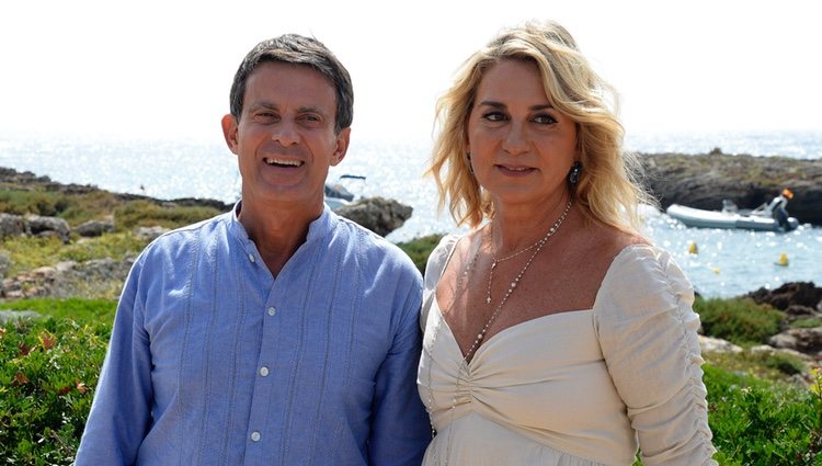 Manuel Valls y Susana Gallardo celebran su boda en Menorca