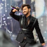 Agoney en el escenario del Coca Cola Music Experience