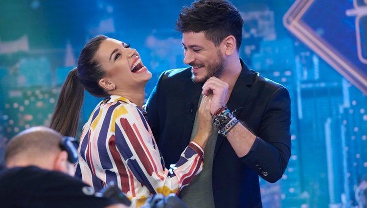 Ana Guerra y Cepeda bailando en 'El Hormiguero'