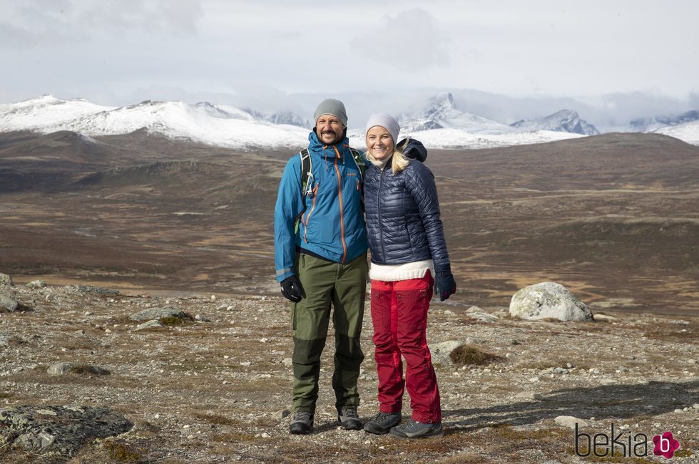 Haakon y Mette-Marit de Noruega en Hjerkinn