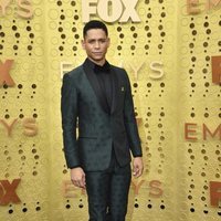 Charlie Barnett en los Emmy 2019