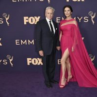 Catherine Zeta Jones y Michael Douglas en los Emmy 2019