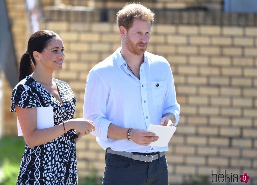 Los Duques de Sussex, muy felices en su viaje oficial en Sudáfrica