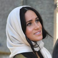 Meghan Markle con velo en su visita a una mezquita en Sudáfrica