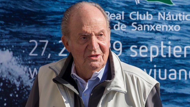 El Rey Juan Carlos durante su reaparición en Sanxenxo tras su intervención de corazón