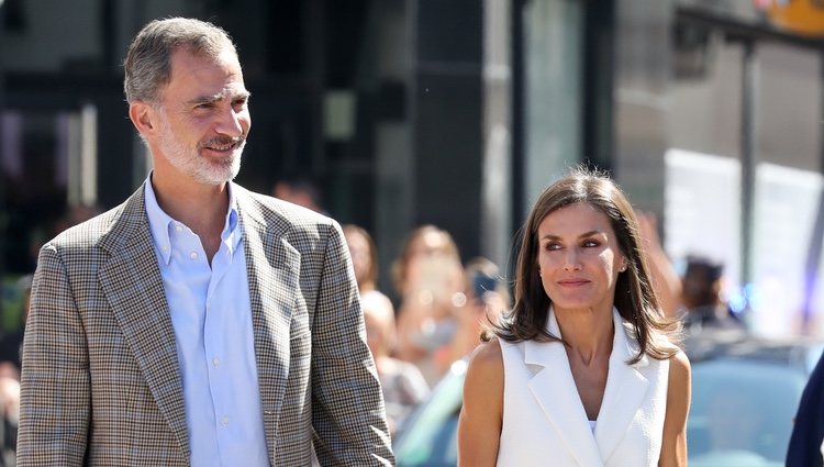 Los Reyes Felipe y Letizia en una visita a Arganda del Rey, Madrid