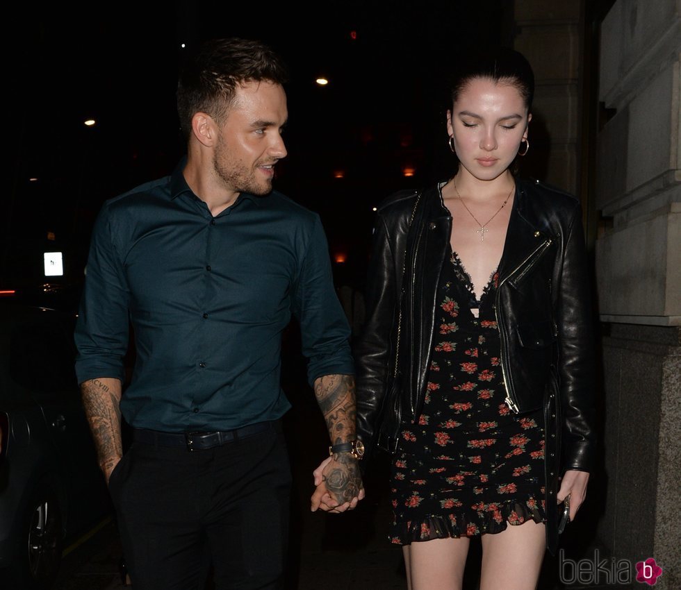 Liam Payne paseando con Maya Henry en Londres