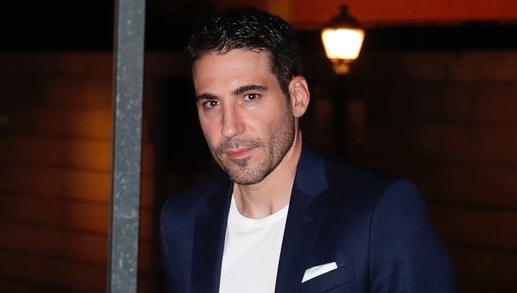 Miguel Ángel Silvestre en la cena de gala de Carolina Herrera en el Museo del Prado