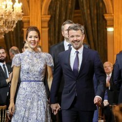 Federico y Mary de Dinamarca en una cena en París