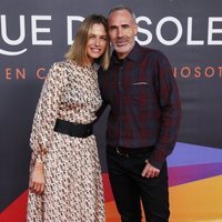 Martina Klein y Álex Corretja en el estreno del espectáculo de Leo Messi en el Circo del Sol