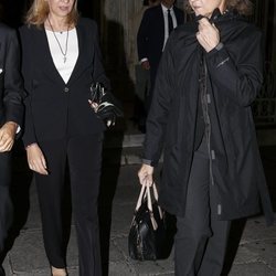 Las Infantas Elena y Cristina en el funeral de Germán López Madrid