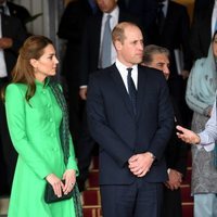 Los Duques de Cambridge junto al Primer Ministro Pakistaní, Imran Khan