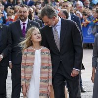 El Rey Felipe, muy pendiente de la Princesa Leonor en su primera visita oficial a Oviedo