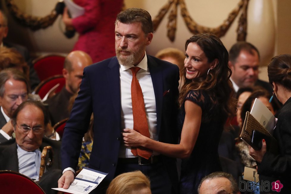 Robert Gavin Bonnar y Telma Ortiz llegando a los Premios Princesa de Asturias 2019