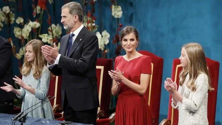 Los Reyes Felipe y Letizia, la Princesa Leonor y la Infanta Sofía durante la ceremonia de los Premios Princesa de Asturias 2019