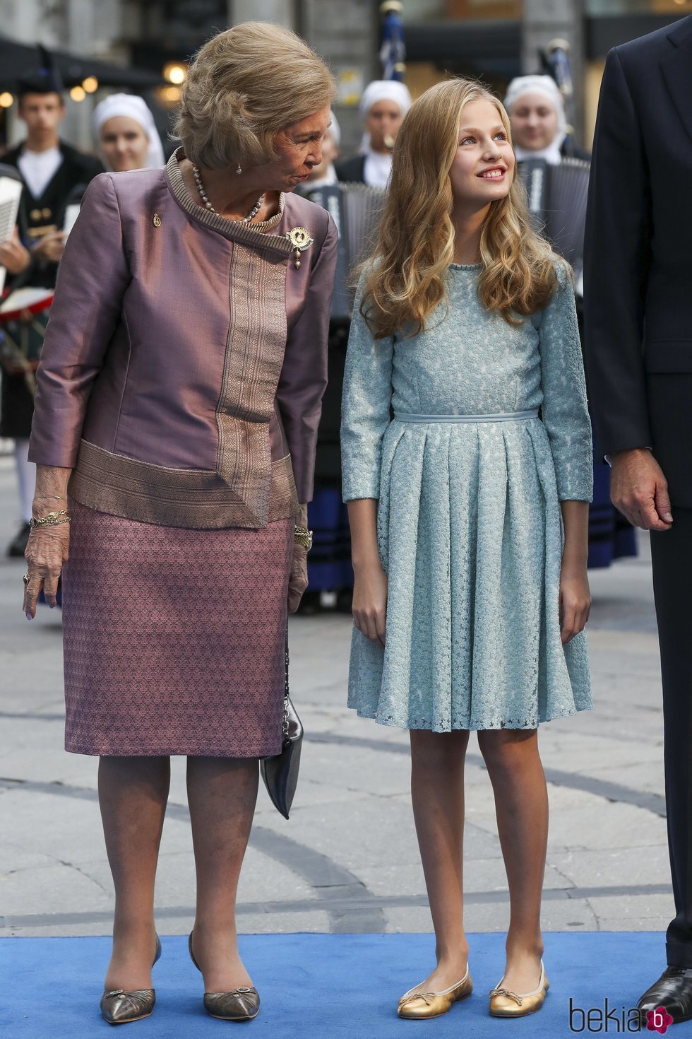 La Reina Sofía habla a la Princesa Leonor en los Premios Princesa de Asturias 2019