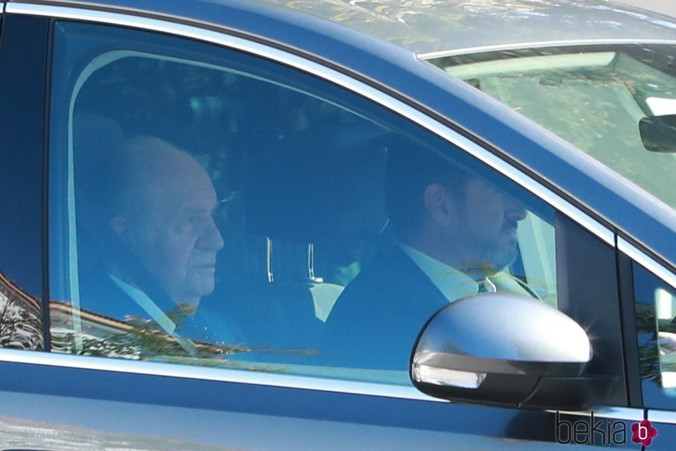 El Rey Juan Carlos I llegando a la boda de Rafa Nadal y Xisca Perelló