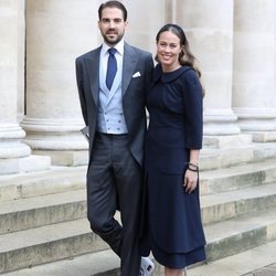 Felipe de Grecia y Nina Flohr en la boda de Christophe Napoleón y la Condesa Olympia de Austria