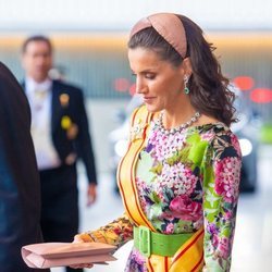 La Reina Letizia luce el collar de chatones en la entronización de Naruhito de Japón